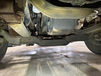 Spicer I-120 Front Axle Assembly for a International 9400