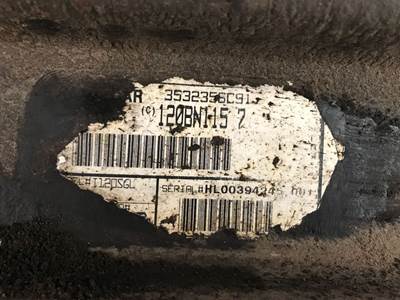 Spicer I-120SG Front Axle Assembly for a International 4900