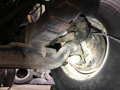 Spicer I-120SG Front Axle Assembly for a International 4700