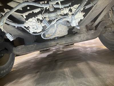 Spicer I-120SG Front Axle Assembly for a International 9200