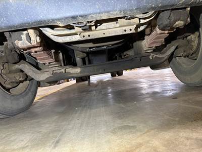 Spicer I-120SG Front Axle Assembly for a International 4900