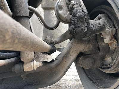 Spicer I-120SG Front Axle Assembly for a International 4400