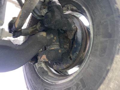 Spicer I-140 Front Axle Assembly for a International 4400