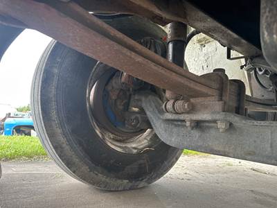 Spicer I-140 Front Axle Assembly for a International Durastar (4300)