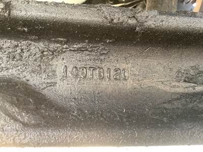 Spicer I-140 Front Axle Assembly for a International 4300