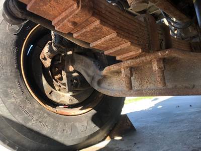 Spicer I-160 Front Axle Assembly for a International 7400