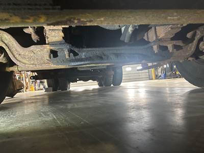 Spicer I-180 Front Axle Assembly for a International S2500