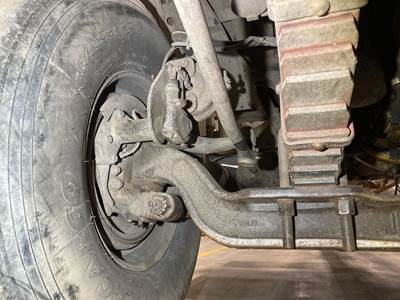 Spicer I-220W Front Axle Assembly for a International S2600