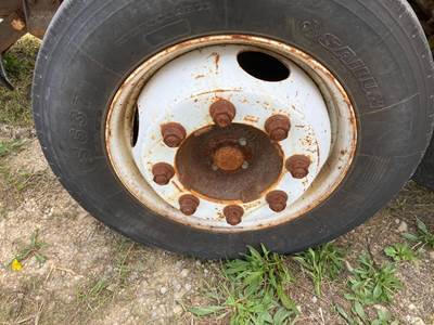 Spicer I-80 Front Axle Assembly for a International 4700