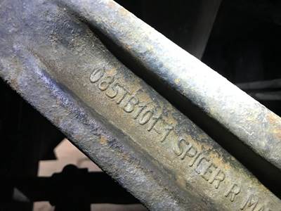 Spicer I-80 Front Axle Assembly for a International 4200