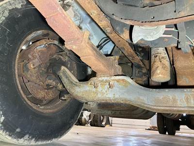 Spicer I-80 Front Axle Assembly for a International 4700