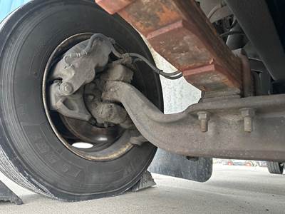 Spicer I-80 Front Axle Assembly for a International 4700