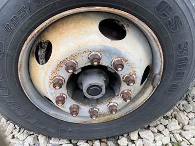 Front Axle Assembly for a Sterling A9513