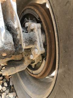 Volvo FXL12 Front Axle Assembly for a Mack CXN