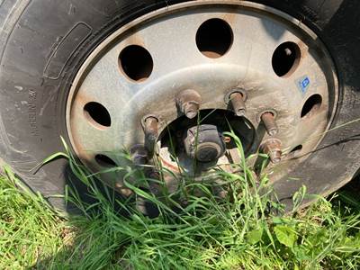 Volvo FXL12 Front Axle Assembly for a Volvo VNL