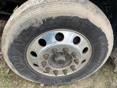 Volvo FXL12 Front Axle Assembly for a Volvo VNL