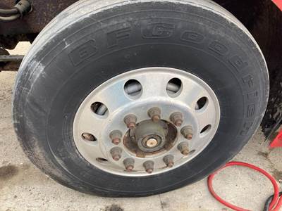 Volvo FXL12 Front Axle Assembly for a Volvo VNL