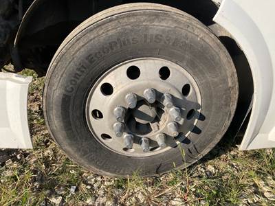 Volvo FXL12 Front Axle Assembly for a Volvo VNL