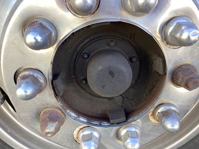 Westport XC45-3000-CA Front Axle Assembly for a Sterling L7501