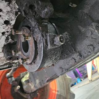 Bobcat V623 Rear Axle Assembly