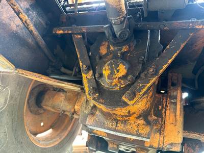 Case 480C Rear Axle Assembly