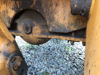 Case 621 Rear Axle Assembly