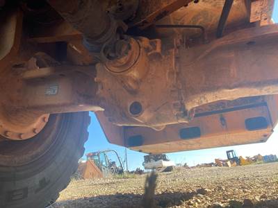 Case 621E Rear Axle Assembly