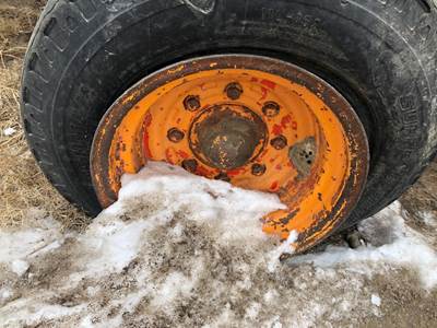 Case 680E Rear Axle Assembly