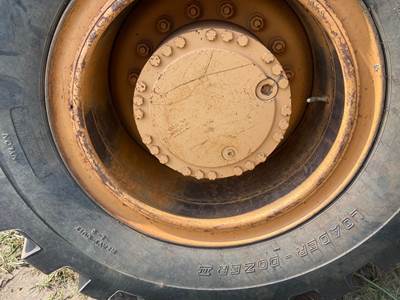 Case 721B Rear Axle Assembly