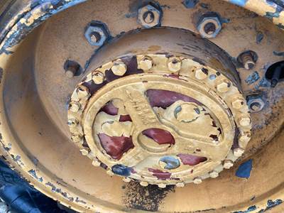 Case W20B Rear Axle Assembly