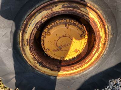 Case W36 Rear Axle Assembly