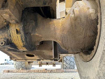 Caterpillar 938H Rear Axle Assembly