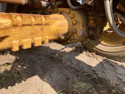 Caterpillar TH83 Rear Axle Assembly