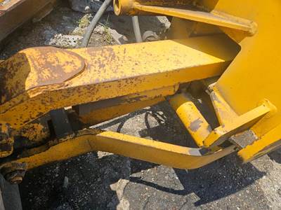 Champion D560HD Rear Axle Assembly