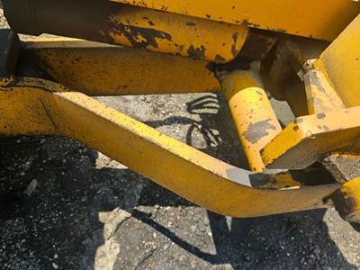 Champion D560HD Rear Axle Assembly