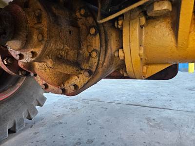 International H-90E Rear Axle Assembly