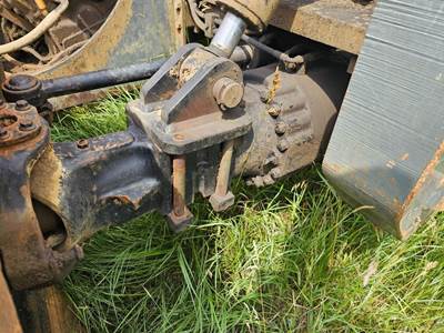 JLG G9-43A Rear Axle Assembly