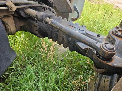 JLG G9-43A Rear Axle Assembly