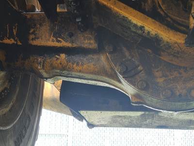 Volvo L220E Rear Axle Assembly