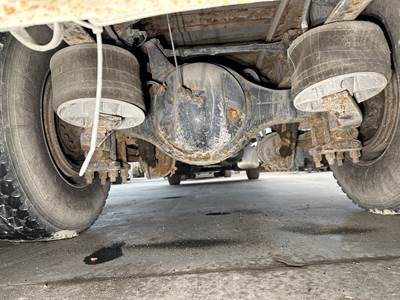 Axle Alliance RS21.0-4 Rear Axle Housing for a Freightliner M2 106