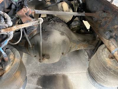 Axle Alliance RS23.0-4 Rear Axle Housing for a Freightliner M2 106