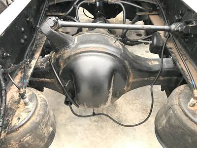 Axle Alliance RT40.0-4 Rear Axle Housing for a Freightliner Cascadia