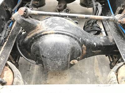 Axle Alliance RT40.0-4 Rear Axle Housing for a Freightliner Cascadia