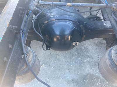 Axle Alliance RT40.0-4 Rear Axle Housing for a Freightliner Cascadia