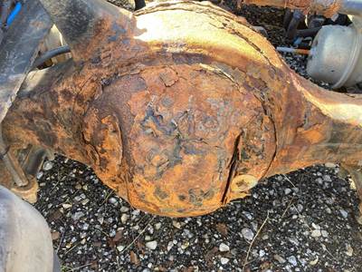 Axle Alliance RT40.0-4 Rear Axle Housing for a Freightliner Cascadia