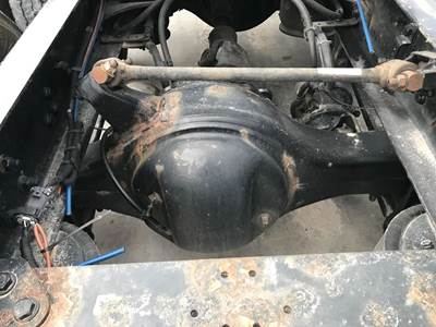 Axle Alliance RT40.0-4 Rear Axle Housing for a Freightliner Cascadia