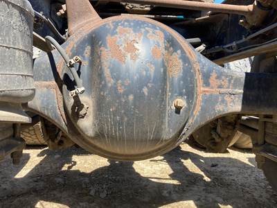 Axle Alliance RT40.0-4 Rear Axle Housing for a Freightliner Columbia 120