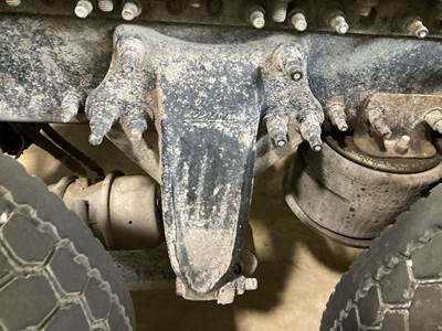 Axle Alliance RT40.0-4 Rear Axle Housing for a Freightliner Cascadia
