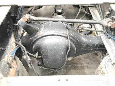 Axle Alliance RT40.0-4 Rear Axle Housing for a Freightliner Cascadia