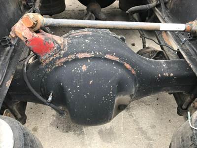 Axle Alliance RT40.0-4 Rear Axle Housing for a Freightliner Columbia 120